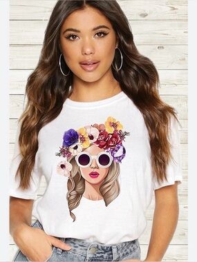 Gorgeous Pom Pom Flower Hat Girl Graphic Tee NWT
